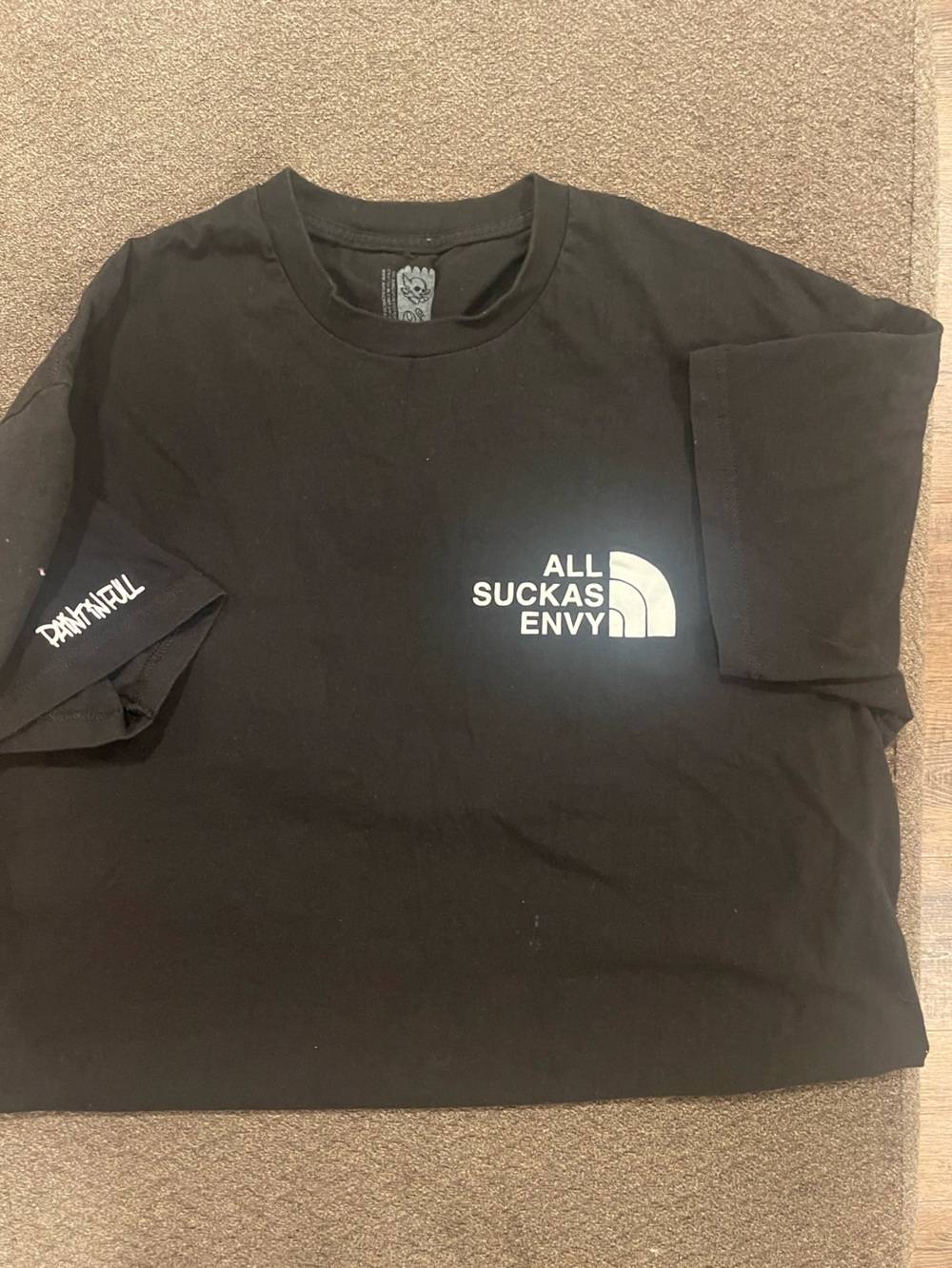 American Cream graphic Black Tee with White Interior Logo Print xl